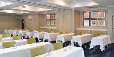 Holiday Inn Express Hotel and Suites Rochester Webster