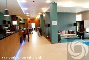 Holiday Inn Express Warsaw Airport