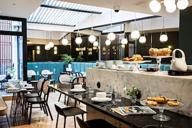 Holiday Inn Garden Court  PARIS-ELYSEES