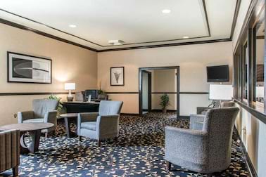 Holiday Inn Lancaster County Denver