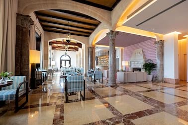 Hospes Maricel