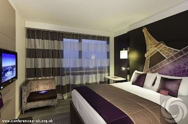 Mercure Paris Suffren Tour Eiffel