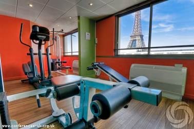 Mercure Paris Suffren Tour Eiffel