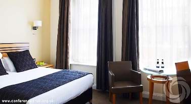 Metropole Ryan Hotel