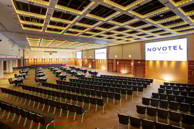 Novotel London West