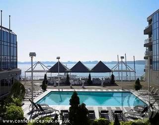 Radisson Admiral Toronto Harbourfront