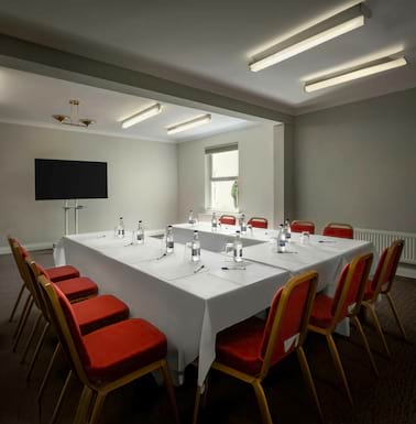 Ramada by Wyndham Cheltenham