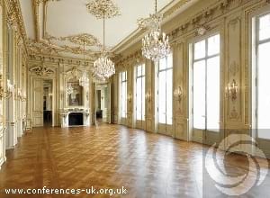 Shangri La Hotel Paris