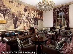 Club Lounge