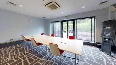 Village Watford Elstree