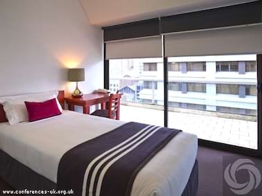 Y Hotel Hyde Park