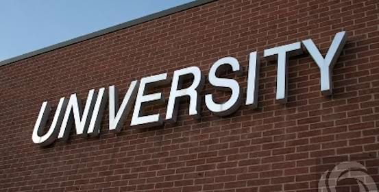 Back to College? The Advantages of Academic Conference Venues