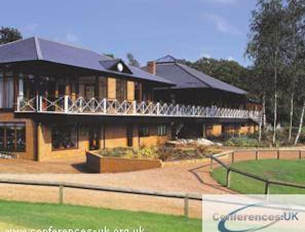 Bearwood Lakes Golf Club