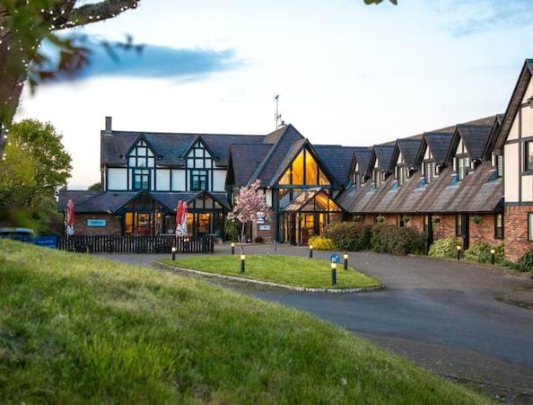 Best Western Bristol North Gables Hotel
