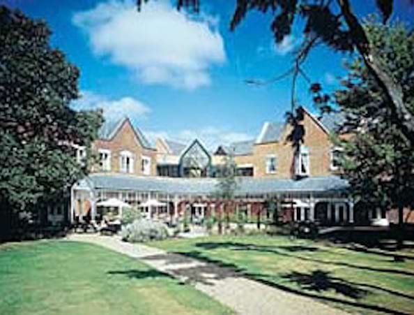 Coulsdon Manor Hotel