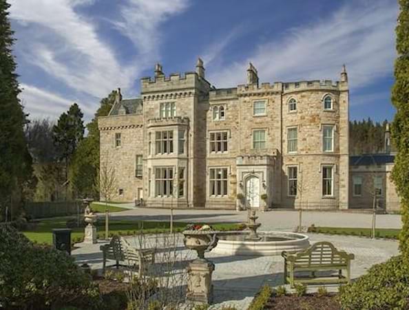 Crossbasket Castle Hotel