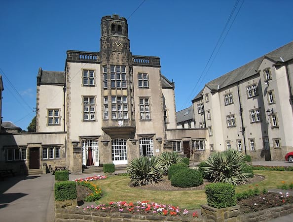 Devonshire Hall The University of Leeds