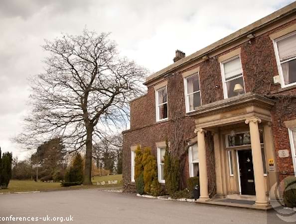 Farington Lodge Hotel