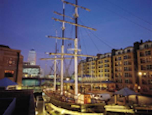 Doubletree by Hilton London Docklands Riverside