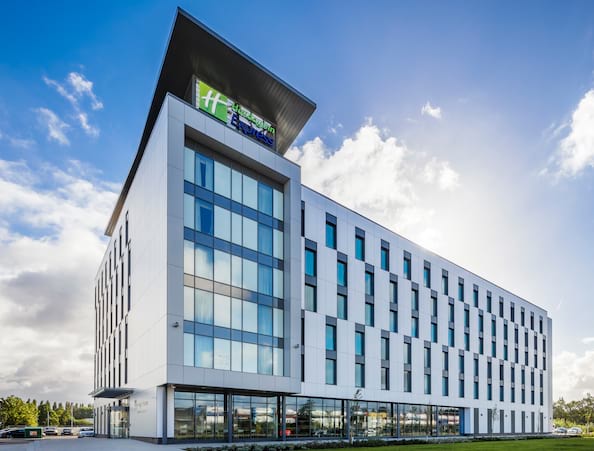Holiday Inn Express Manchester Trafford City