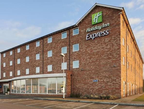 Holiday Inn Express Nuneaton
