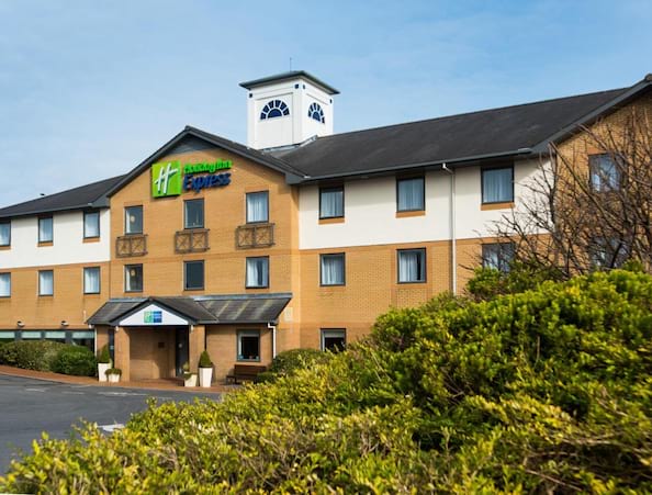Holiday Inn Express Swansea East