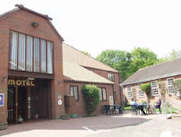 Horse and Groom Hotel