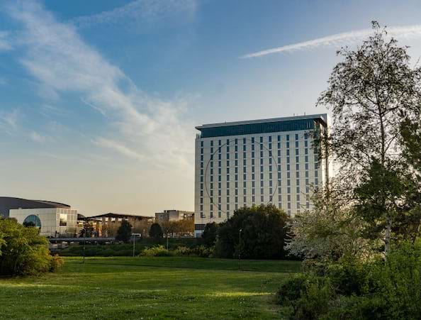 Hotel La Tour Milton Keynes