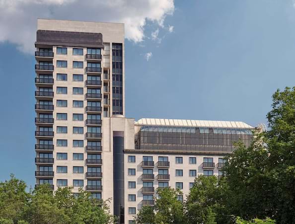 Jumeirah Carlton Tower