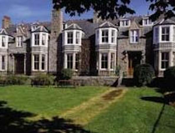 Kilmarnock Arms Hotel