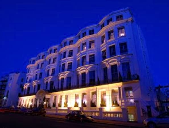 Lansdowne Place Hotel