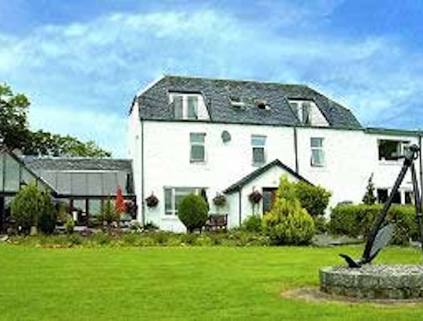 Lochnell Arms Hotel