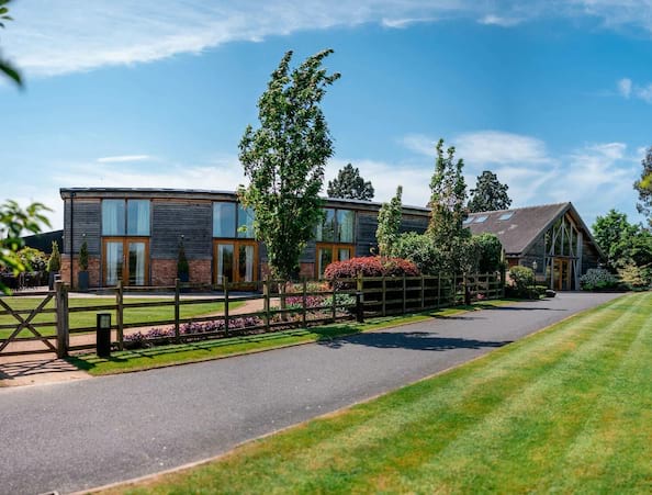 Mythe Barn Atherstone