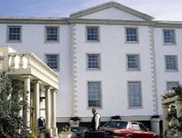 North West Castle Hotel