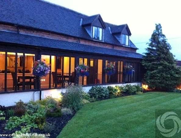 Oak Tree Farm Hotel