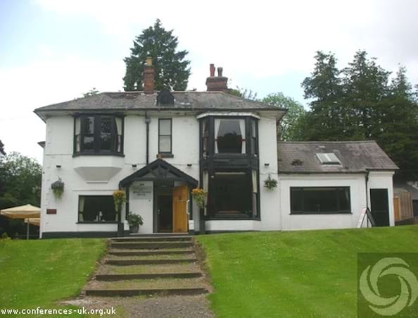 Old Rose and Crown Hotel