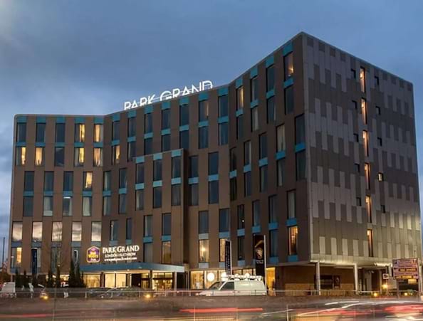 Park Grand London Heathrow