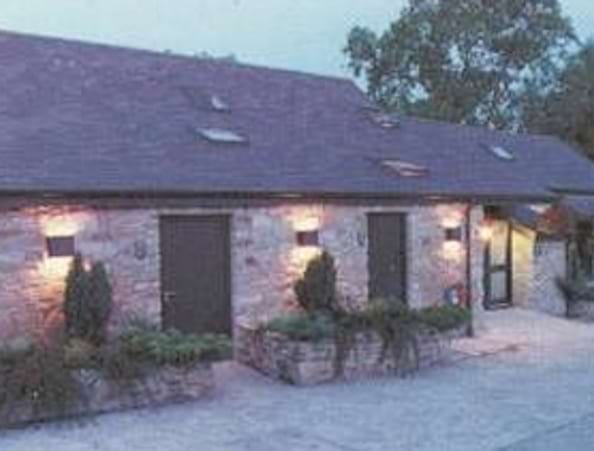 Penbontbren Farm Hotel