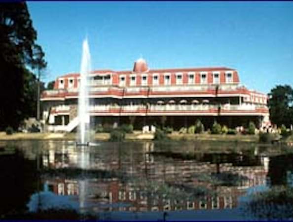 St Pierre Park Hotel