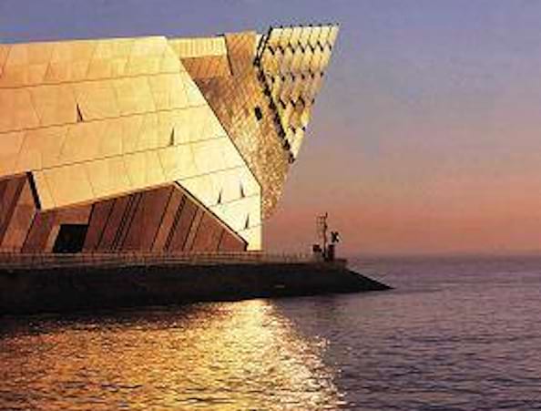 The Deep Hull