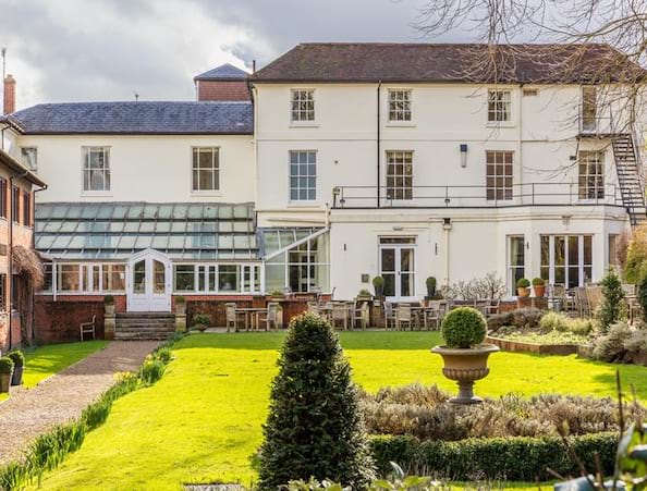 The Winchester Royal Hotel