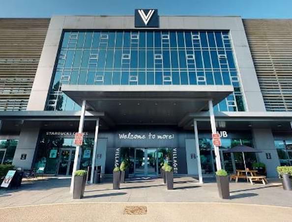 Village Watford Elstree