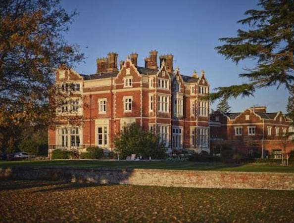 Wivenhoe House