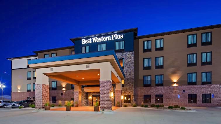 Best Western Lincoln Inn and Suites