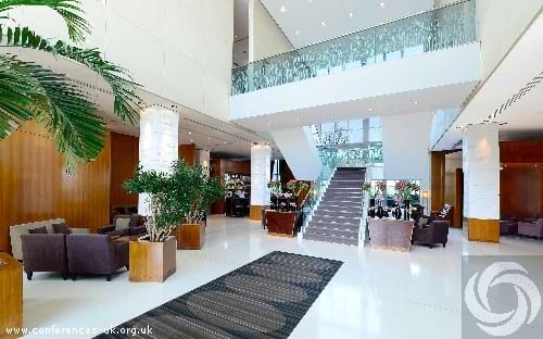 Canary Riverside Plaza