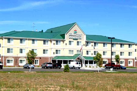 Country Inns and Suites Big Rapids Michigan