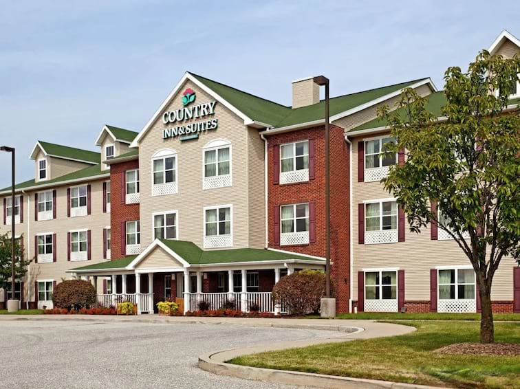 Country Inns and Suites By Carlson Elyria