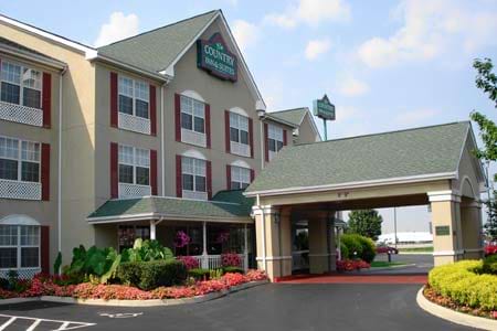 Country Inns and Suites Columbus West