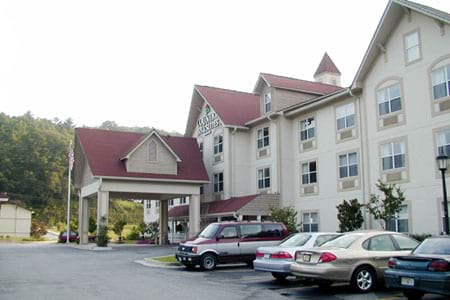 Country Inns and Suites Helen