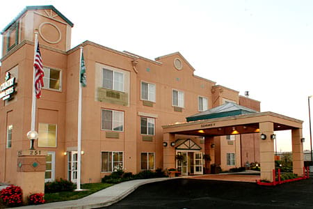 Country Inns and Suites San Carlos